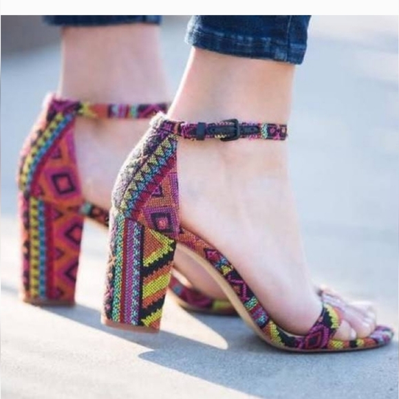 Jessica Simpson | Shoes | Jessica Simpson Multicolor Crochet Heels 85 ...
